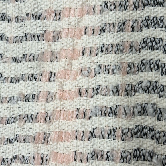 New America & Beyond Winter Cape in Pink/Black/White/Cream - No Size - Picture 9 of 9